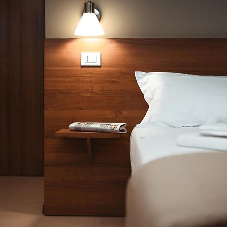 Albergo Commercio 帕尔马诺瓦 外观 照片